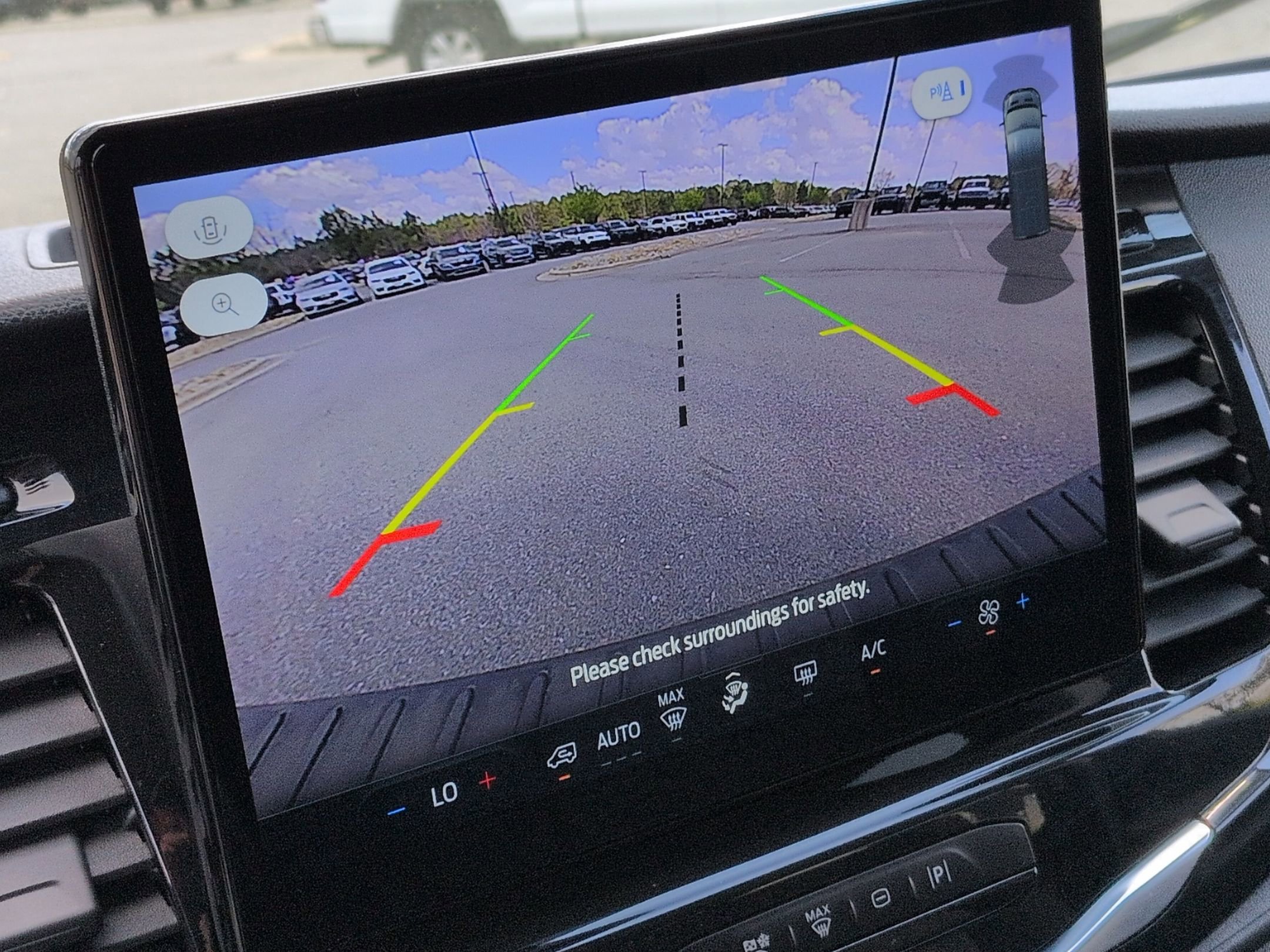 Certified 2024 Ford Transit 350 XLT image 23