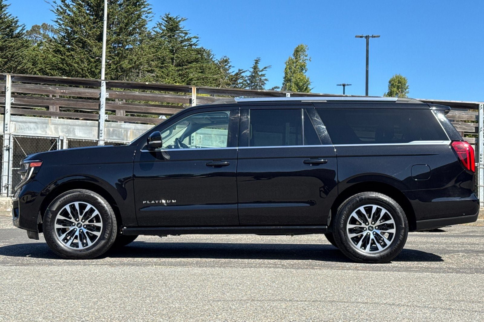 Certified 2025 Ford Expedition Max Platinum AWD/4WD image 10
