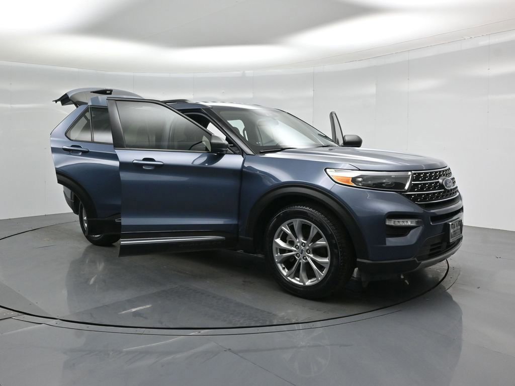 Certified 2021 Ford Explorer XLT w/ Equipment Group 202A image 55