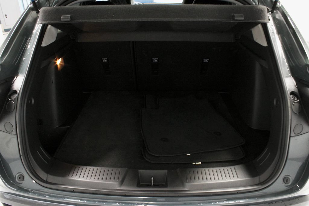 Used 2025 Chevrolet Trax LT FWD image 13