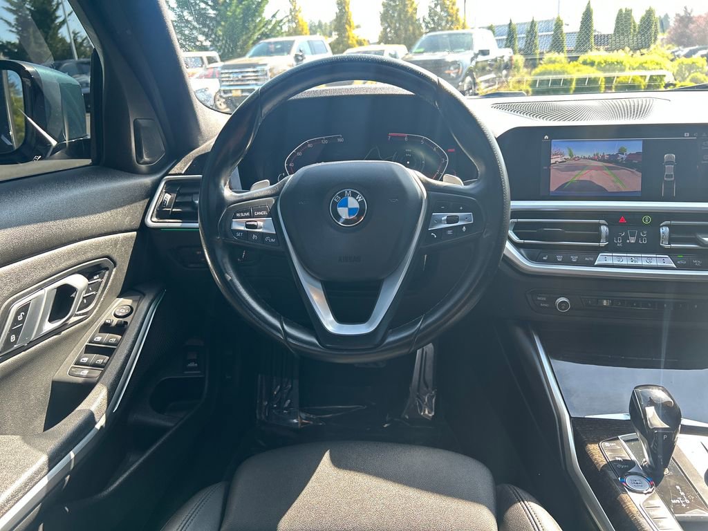 Used 2021 BMW 330i Sedan w/ Convenience Package RWD image 9