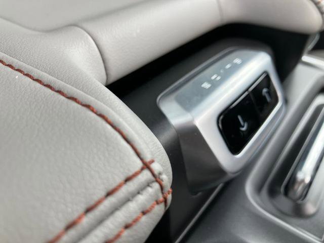 Certified 2025 Ford Expedition Max Active AWD/4WD image 32