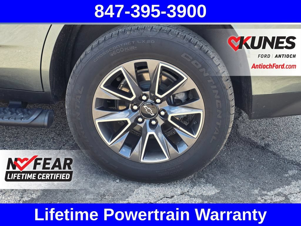 Used 2023 Chevrolet Tahoe Z71 w/ Luxury Package AWD/4WD image 15