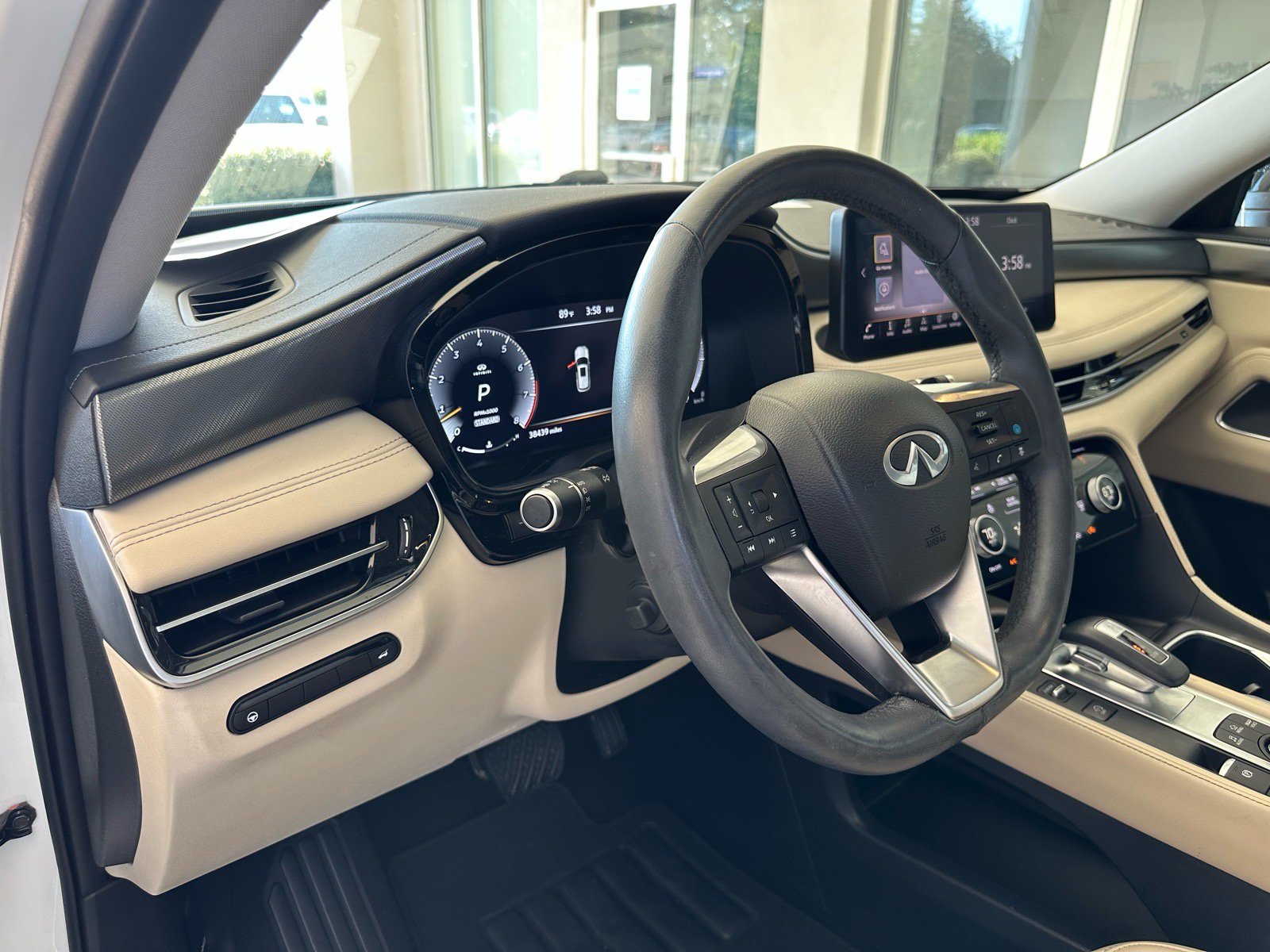 Used 2023 INFINITI QX60 Luxe w/ Cargo Package FWD image 18