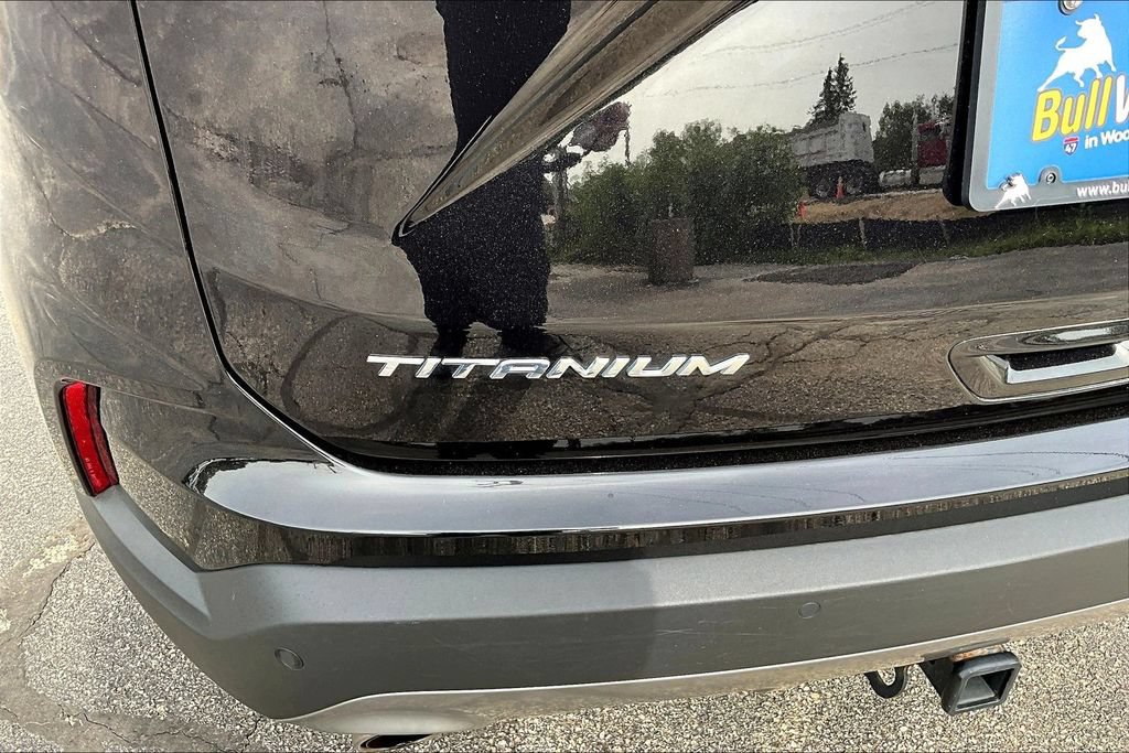 Certified 2024 Ford Edge Titanium w/ Equipment Group 301A AWD/4WD image 24