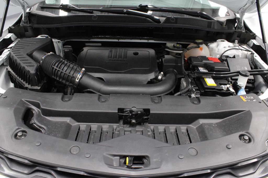 Used 2024 Chevrolet Blazer LT w/ Convenience Package FWD image 16