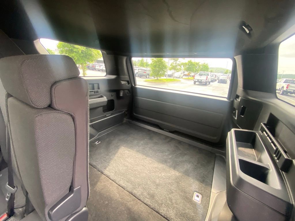 Used 2025 Toyota 4Runner SR5 AWD/4WD image 26