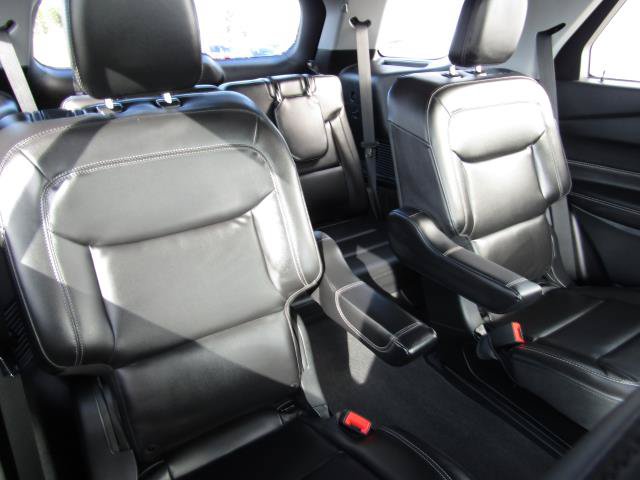 Certified 2022 Ford Explorer XLT w/ Equipment Group 202A AWD/4WD image 11