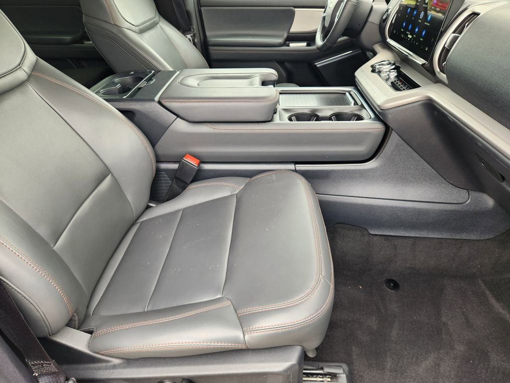 Certified 2025 Ford Expedition Active AWD/4WD image 13