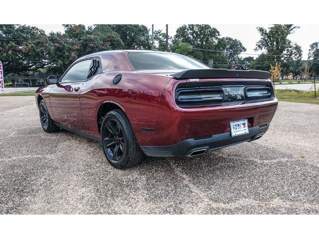 Used 2023 Dodge Challenger SXT image 3