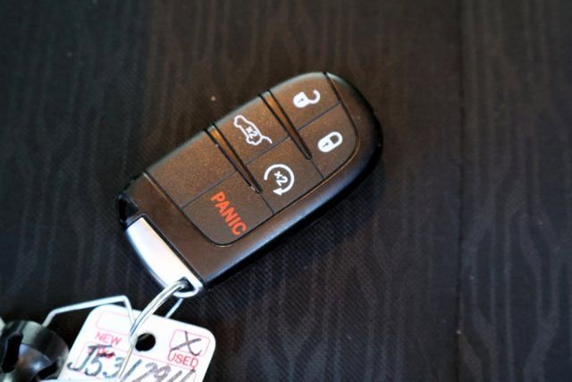 Used 2025 Dodge Durango GT image 39