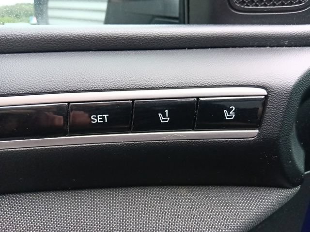 Used 2022 Hyundai Tucson Limited w/ Cargo Package FWD image 12