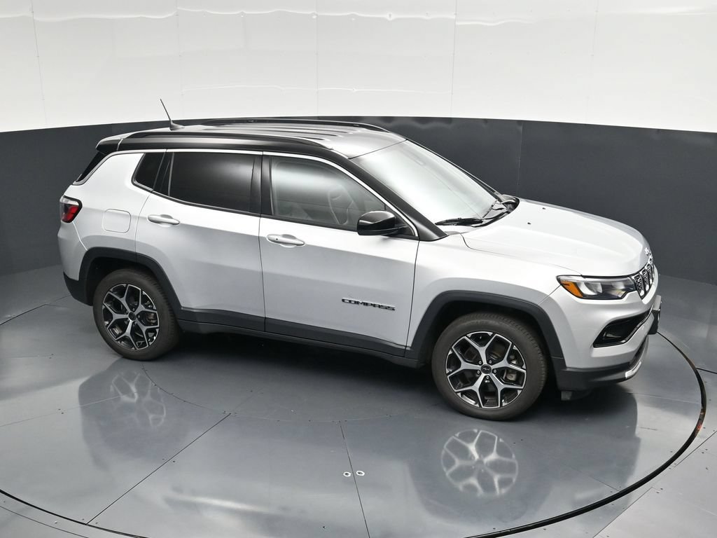 Used 2025 Jeep Compass Limited AWD/4WD image 47