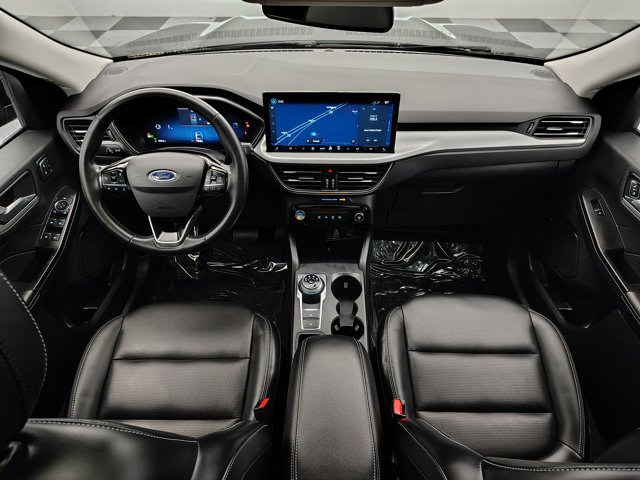 Certified 2025 Ford Escape Platinum AWD/4WD image 34
