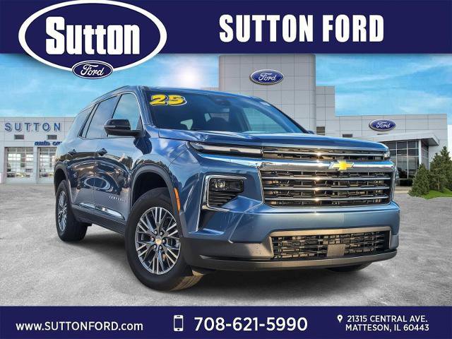 Used 2025 Chevrolet Traverse LT