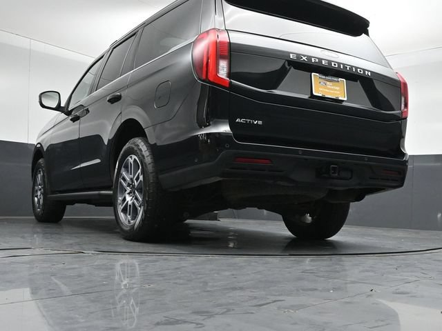 Certified 2025 Ford Expedition Active AWD/4WD image 42