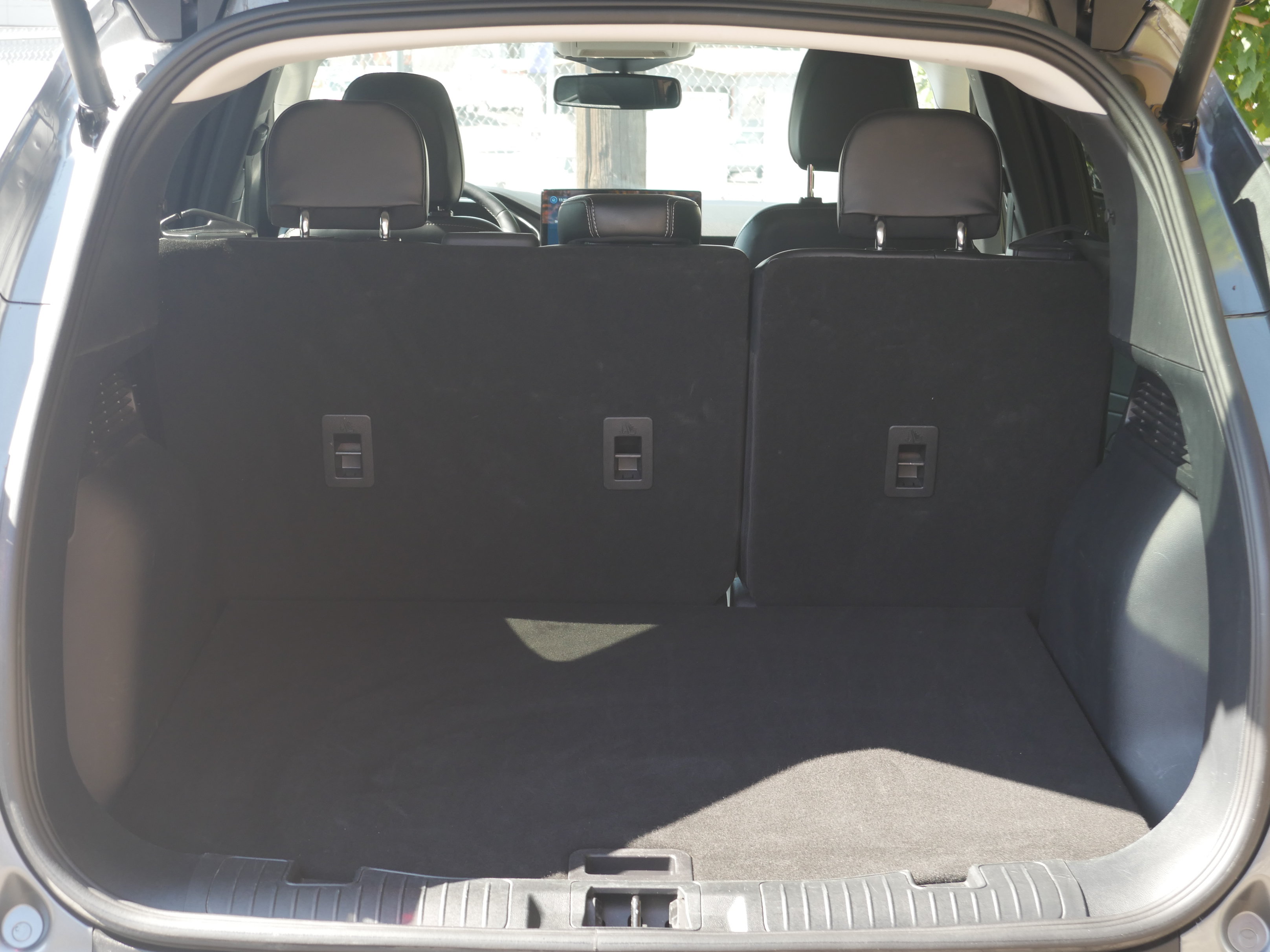 Certified 2025 Ford Escape Platinum AWD/4WD image 20