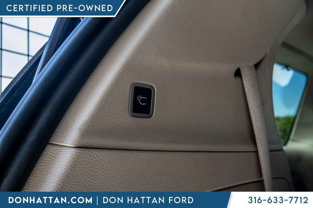Used 2023 Chrysler Pacifica Limited FWD image 29