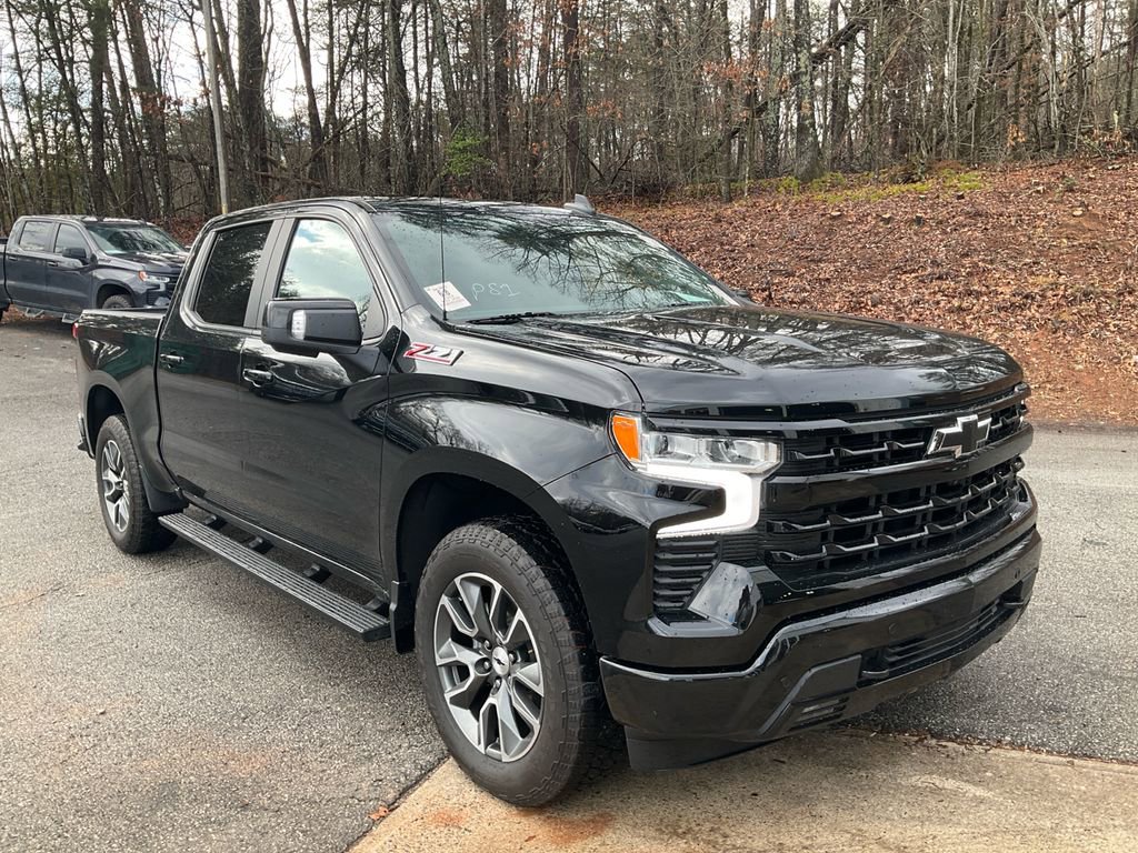 Used 2024 Chevrolet Silverado 1500 RST w/ Convenience Package II AWD/4WD image 3