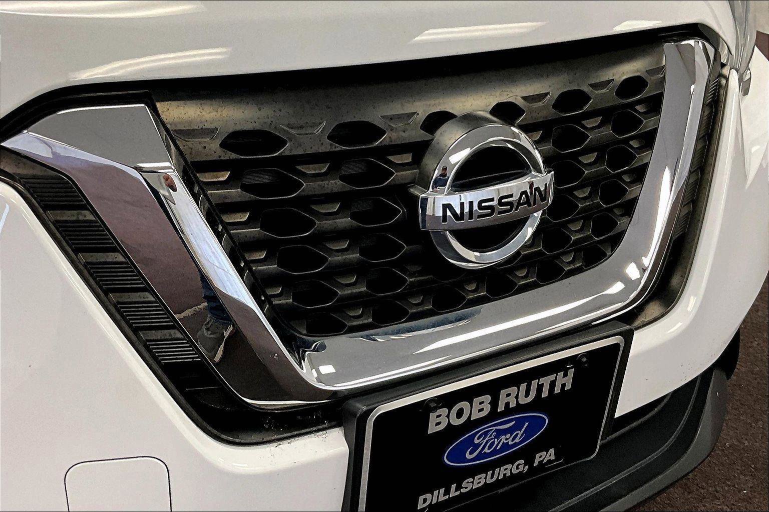 Used 2020 Nissan Kicks S image 29