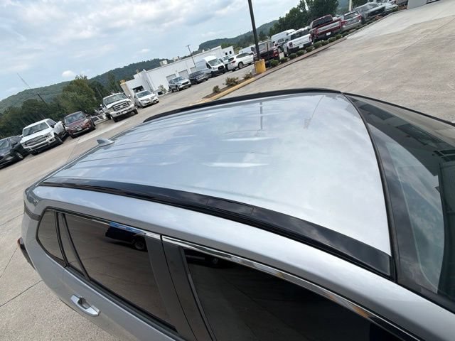 Used 2019 Toyota RAV4 LE w/ Carpet Mat Package FWD image 11