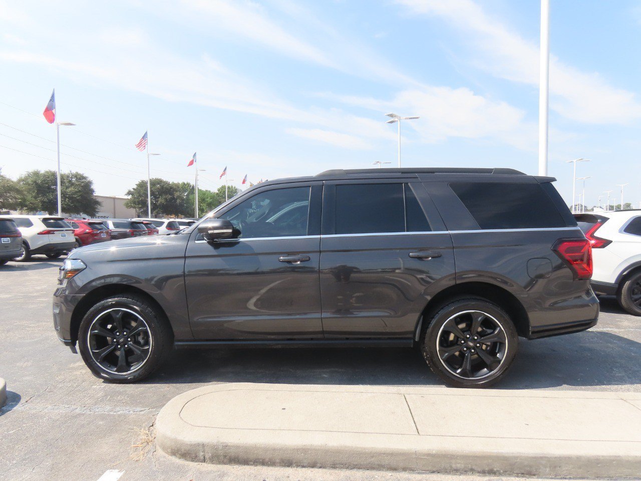 Certified 2023 Ford Expedition Limited RWD image 7