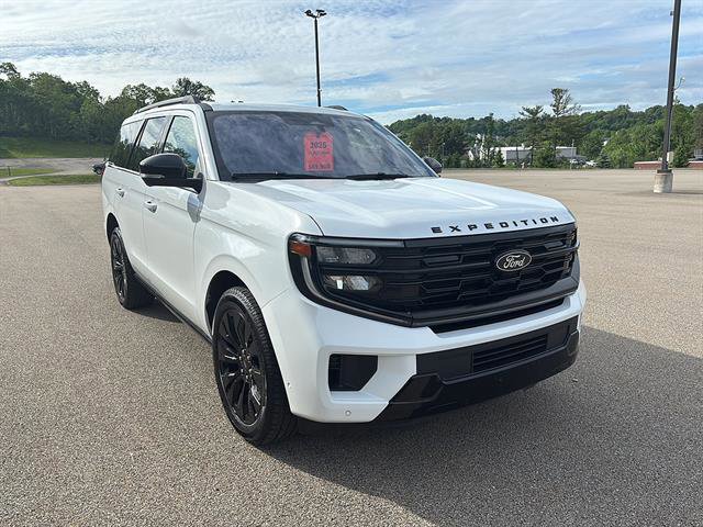 Certified 2025 Ford Expedition Platinum w/ Stealth Appearance Package AWD/4WD image 6