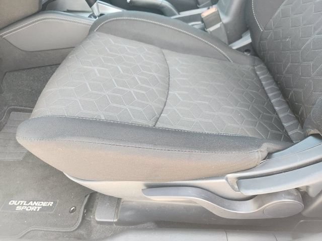 Used 2025 Mitsubishi Outlander Sport ES AWD/4WD image 21