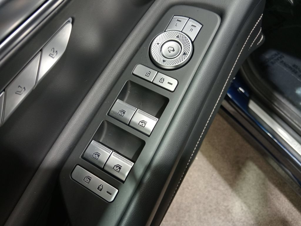 Used 2022 Genesis GV80 3.5T Advanced + AWD/4WD image 19