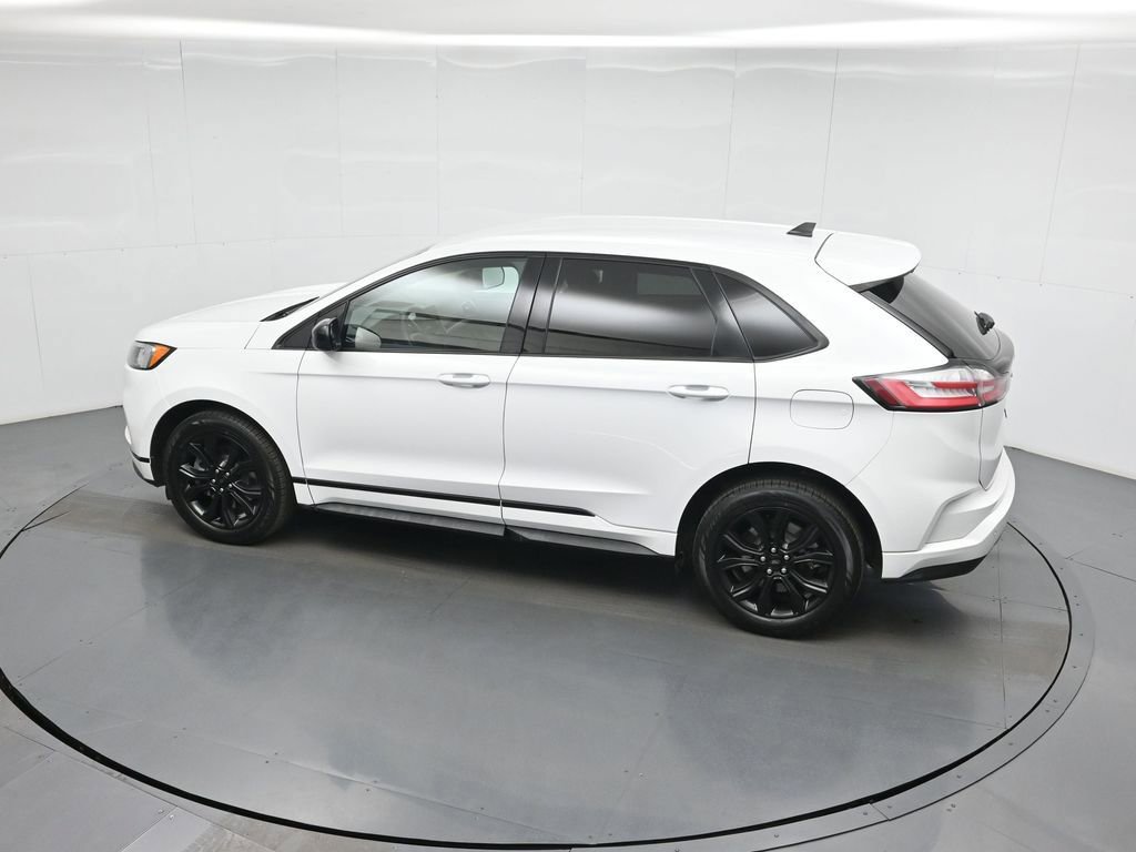 Certified 2023 Ford Edge SE w/ Black Appearance Package image 21