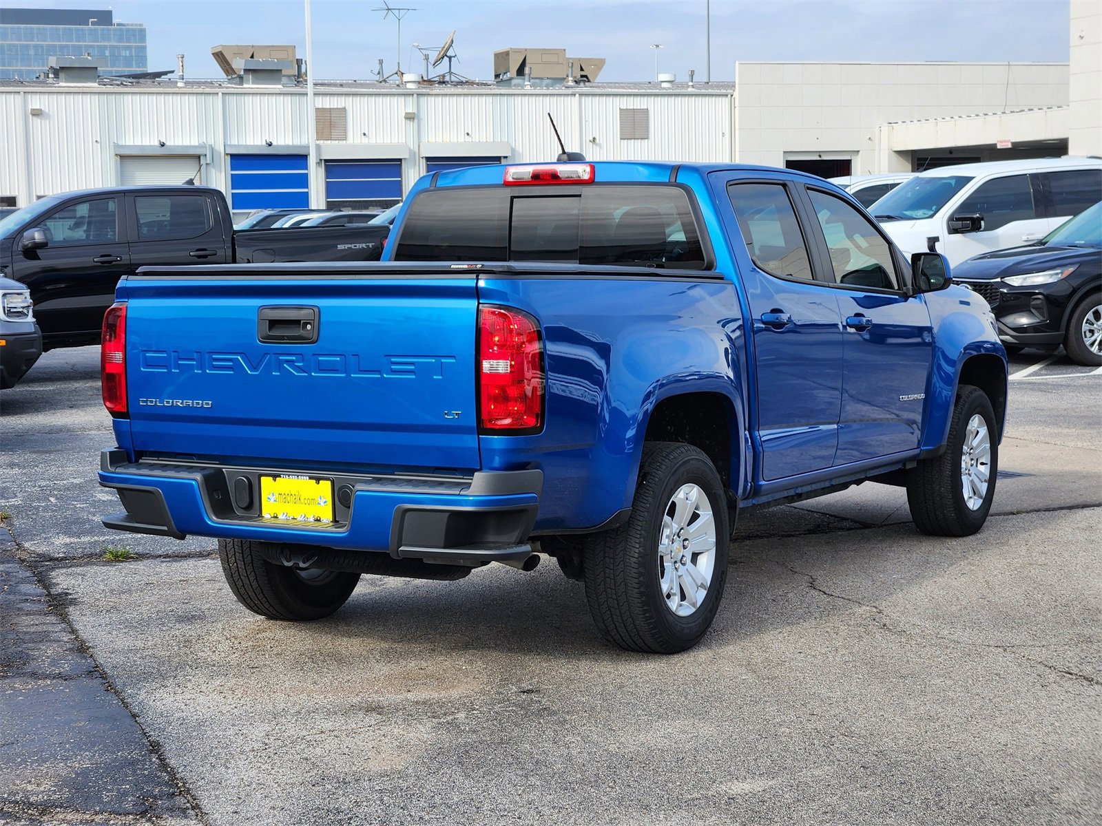 Used 2022 Chevrolet Colorado LT w/ LT Convenience Package image 5