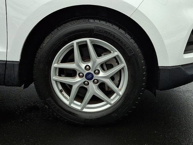 Certified 2022 Ford Edge SE image 8