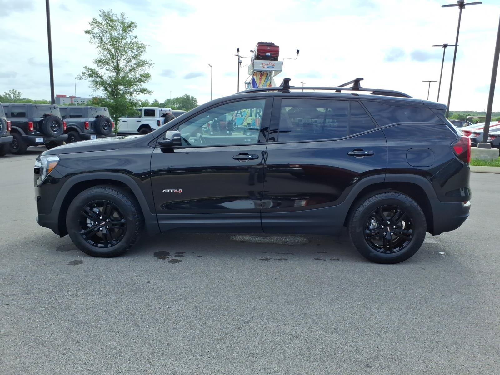 Used 2023 GMC Terrain AT4 w/ Infotainment Package II AWD/4WD image 6