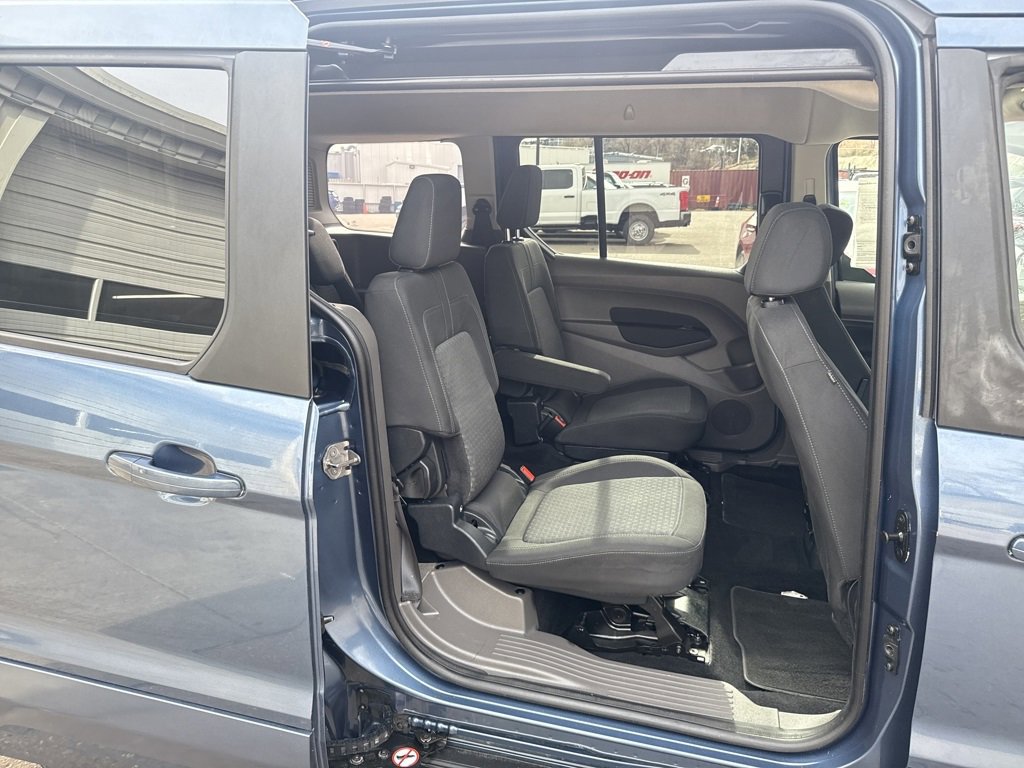 Certified 2022 Ford Transit Connect XLT image 22