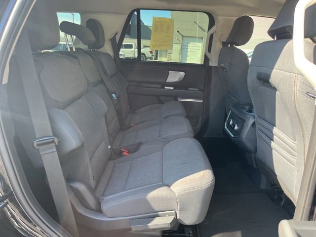 Certified 2025 Ford Expedition Active image 35