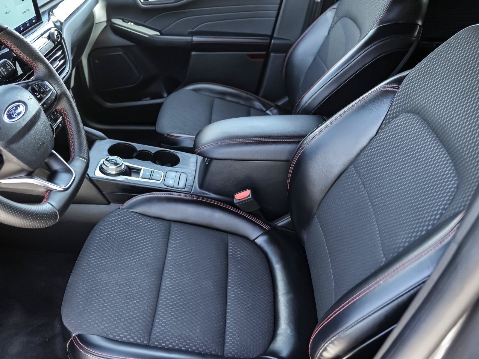 Certified 2023 Ford Escape ST-Line FWD image 11