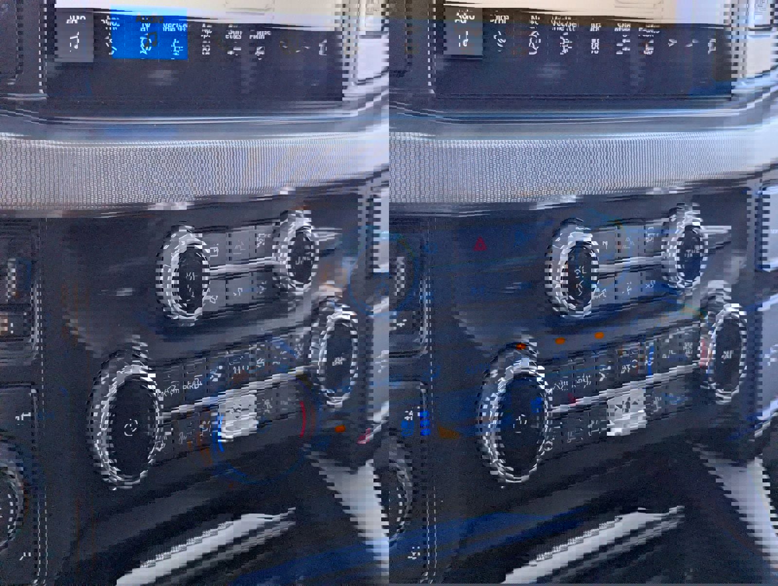 Certified 2026 Ford F250 Platinum w/ Platinum Plus Package AWD/4WD image 24