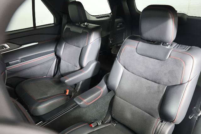 Certified 2025 Ford Explorer ST AWD/4WD image 11