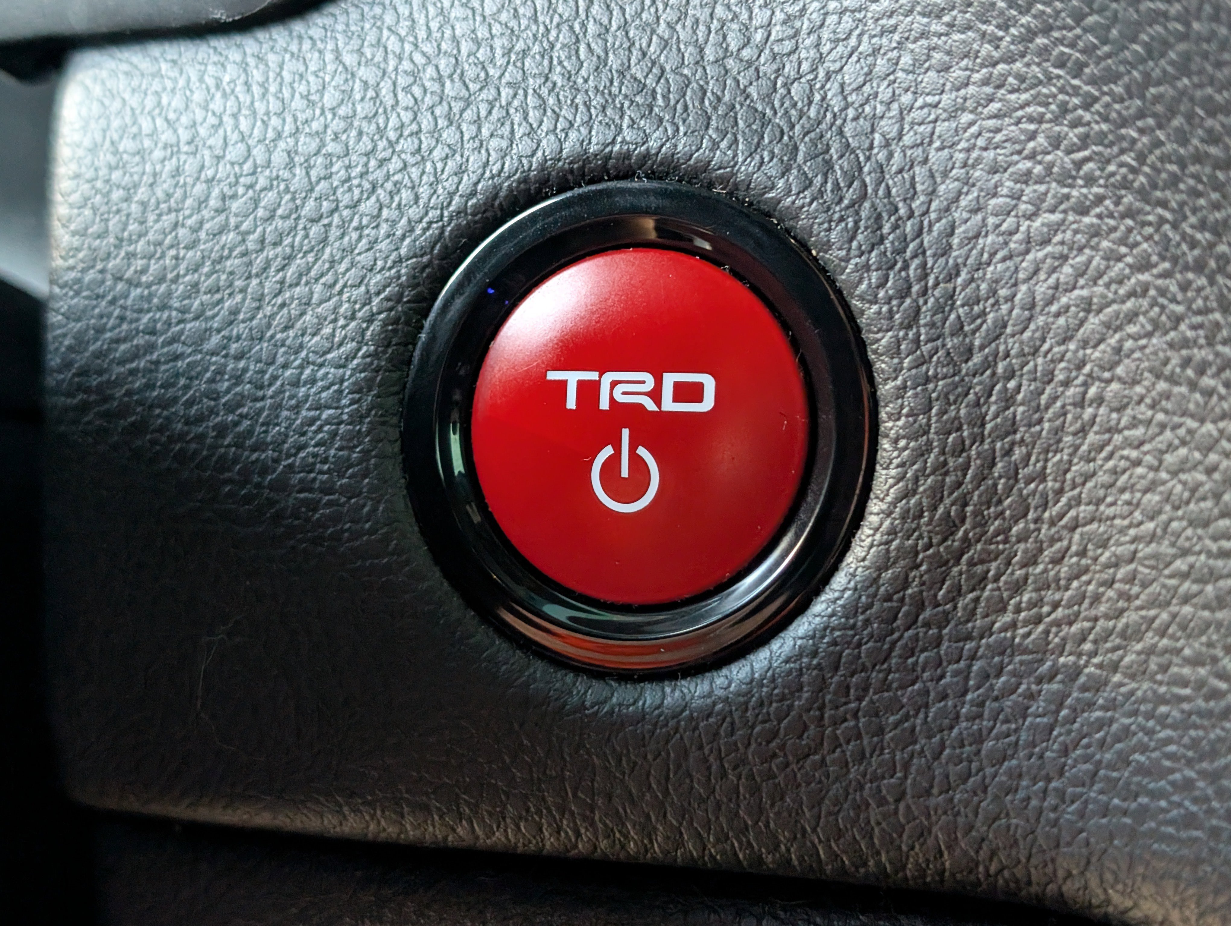 Used 2025 Toyota Sequoia TRD Pro AWD/4WD image 28