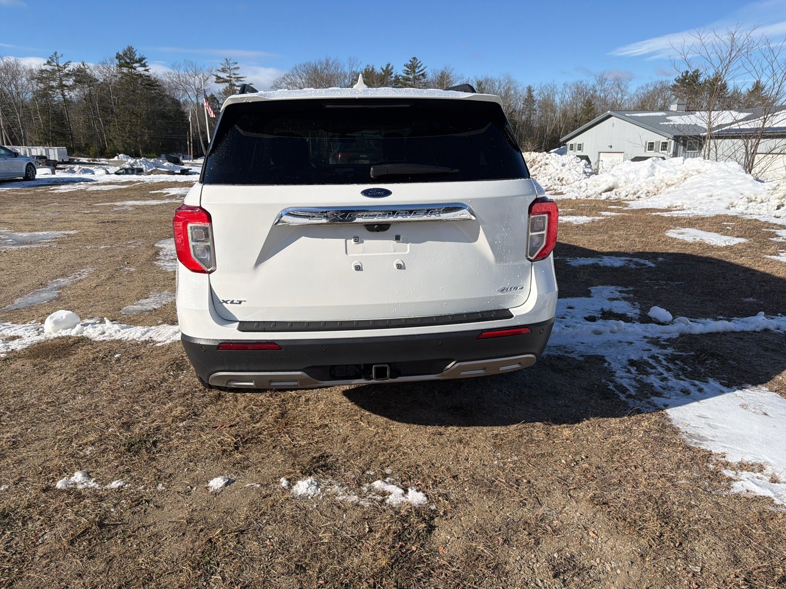 Certified 2022 Ford Explorer XLT w/ Equipment Group 202A image 6