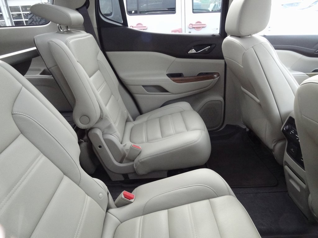 Used 2019 GMC Acadia Denali w/ Technology Package image 9