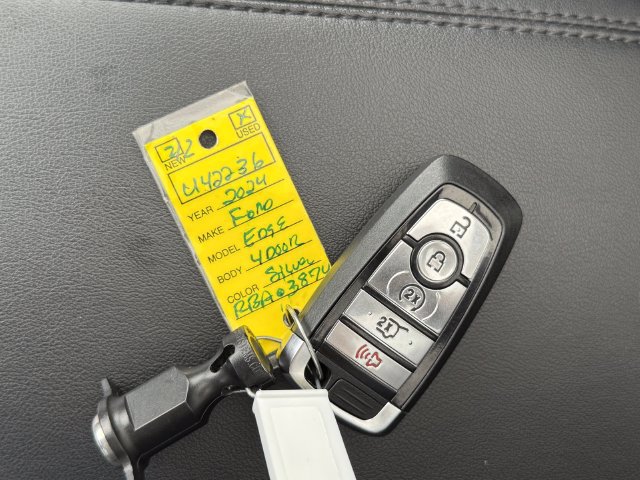 Certified 2024 Ford Edge SEL w/ Convenience Package AWD/4WD image 15