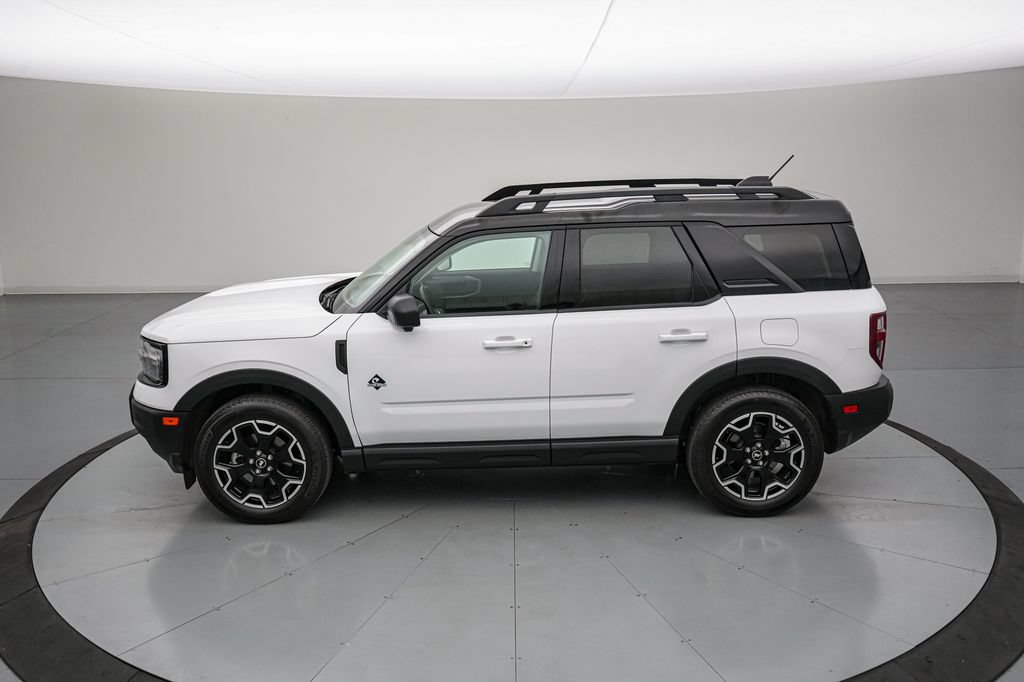 Certified 2025 Ford Bronco Sport Outer Banks w/ Outer Banks Tech Package+ AWD/4WD image 7