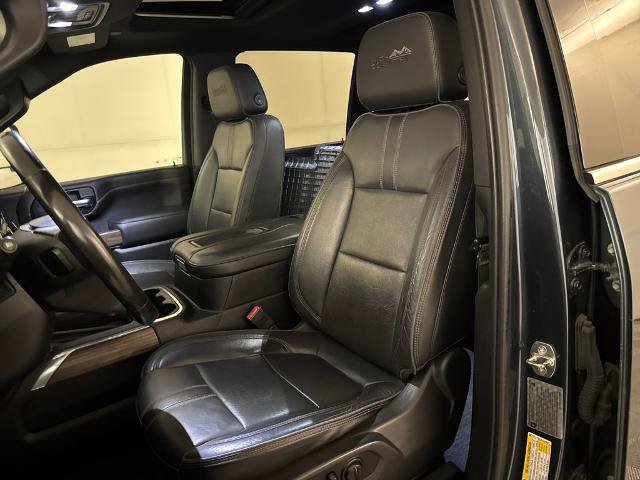 Used 2020 Chevrolet Silverado 2500 High Country w/ Technology Package AWD/4WD image 19