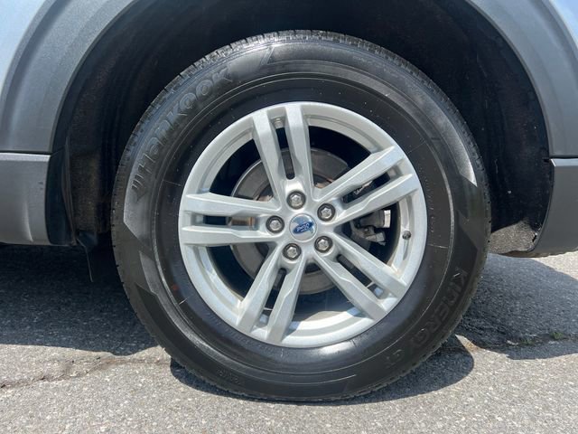 Certified 2022 Ford Explorer XLT w/ Equipment Group 202A AWD/4WD image 15