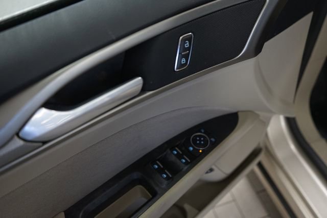 Certified 2019 Ford Fusion SE image 20