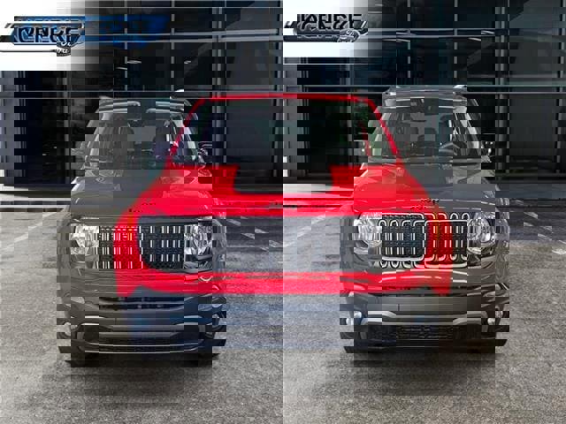 Used 2023 Jeep Renegade Latitude image 8