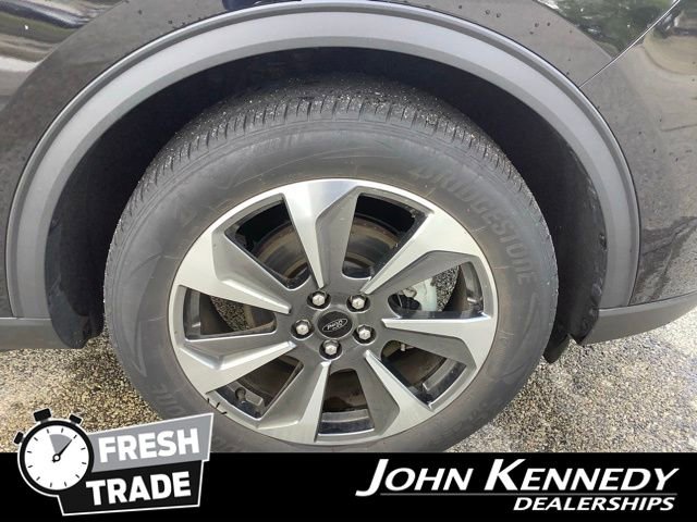 Certified 2023 Ford Escape Platinum AWD/4WD image 35