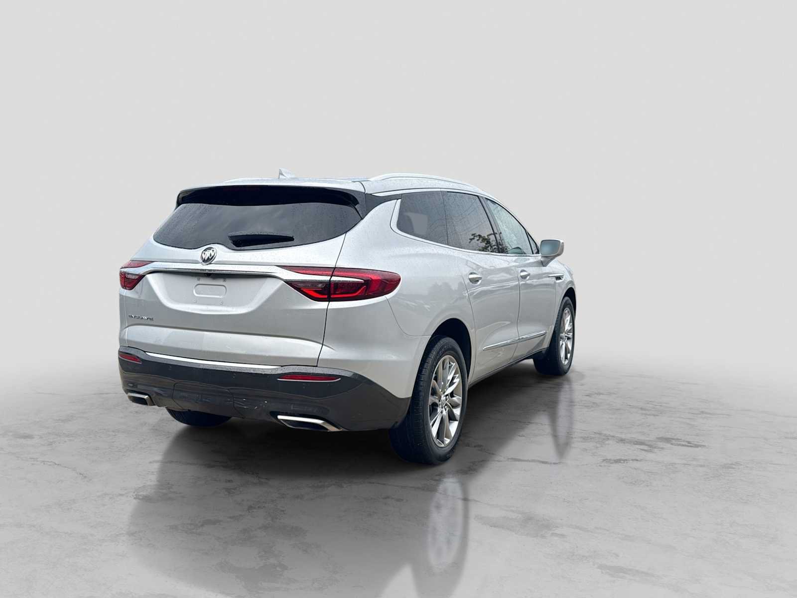Used 2020 Buick Enclave Premium w/ Sun and Sites Package FWD image 6