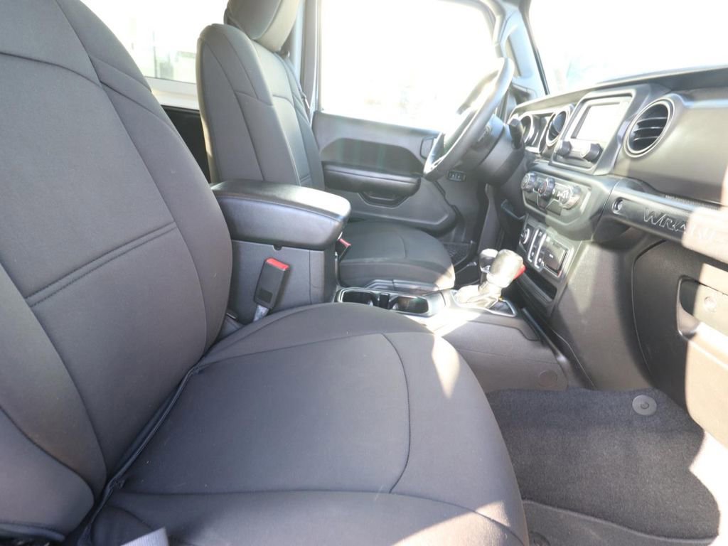 Used 2019 Jeep Wrangler Sport S image 13
